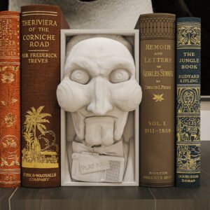 Billy the Puppet Book Nook – Könyvtámasz