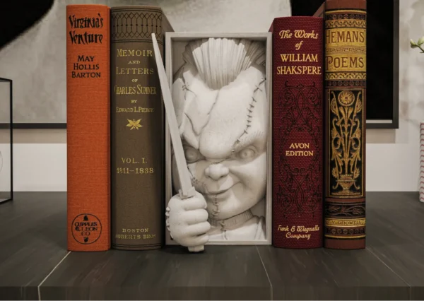 Chucky Book Nook – Könyvtámasz
