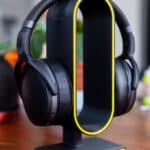 Modern fejhallgató tartó