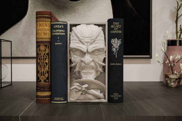 The Creeper Book Nook – Könyvtámasz