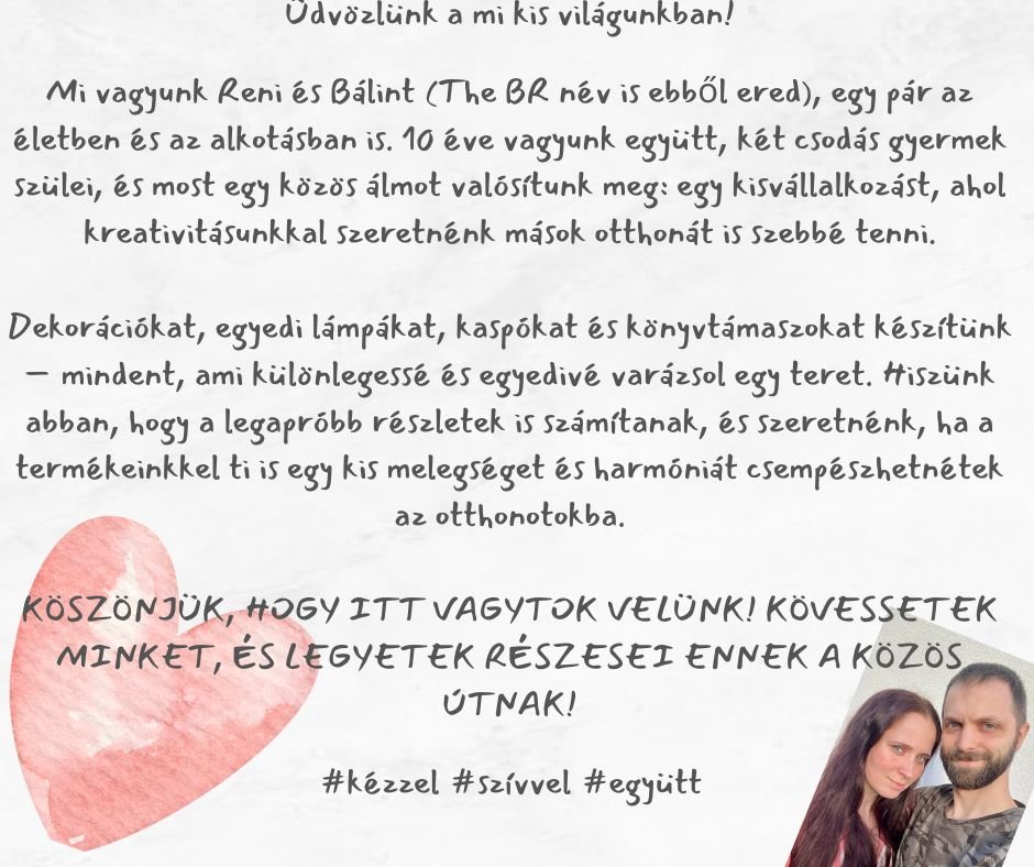 A kép bemutatja Reni és Bálint párt, akik egy közös vállalkozásra készülnek, ahol dekorációkat és egyedi termékeket készítenek. A háttérben szív alakú grafika látható, ami a szeretetet és a közösséget szimbolizálja.