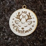 Első karácsonyom karácsonyfadísz Szarvaslány– lézervágott és gravírozott