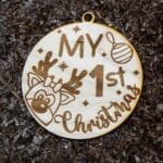 Első karácsonyom karácsonyfadísz Szarvasos – lézervágott és gravírozott